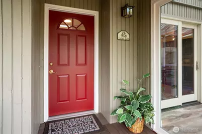 9626 Laurel Lane, Edmonds, WA 98020 - Photo 3