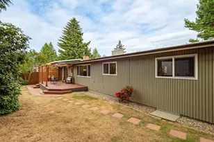9626 Laurel Ln, Edmonds, WA 98020 - Photo 29
