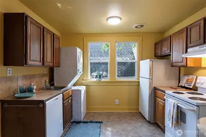 2307 E Columbia Street, Seattle, WA 98122 - Photo 13