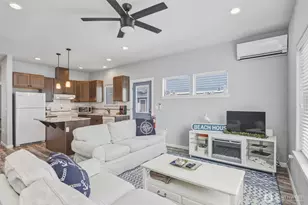 3320 Q Ave, Anacortes, WA 98221 - Photo 5