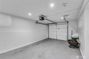 250 NE 50th St, Seattle, WA 98105 - Photo 33