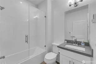250 NE 50th St, Seattle, WA 98105 - Photo 19