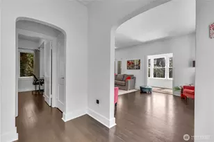 250 NE 50th St, Seattle, WA 98105 - Photo 5