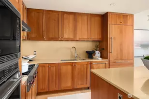 500 106th Ave NE, Bellevue, WA 98004 - Photo 11