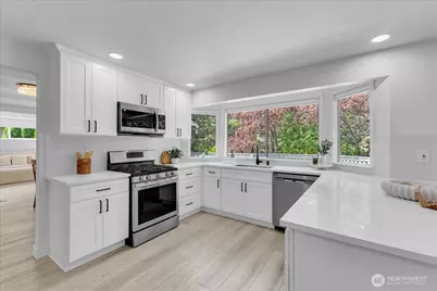 12903 176th Place NE, Redmond, WA 98052 - Photo 7