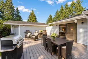 701 175th St SW, Bothell, WA 98012 - Photo 33