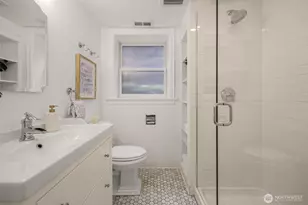 319 Smith Pl, Seattle, WA 98109 - Photo 25