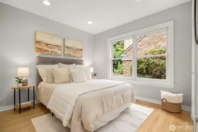 319 Smith Place, Seattle, WA 98109 - Photo 11