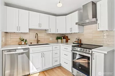 3243 22nd Avenue W, Seattle, WA 98199 - Photo 9