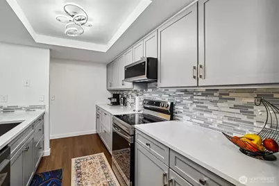 14401 SE Petrovitsky Road #D205, Renton, WA 98058 - Photo 7