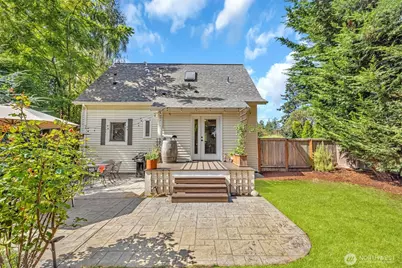 14332 Phinney Avenue N, Seattle, WA 98133 - Photo 31