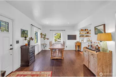 14332 Phinney Avenue N, Seattle, WA 98133 - Photo 15