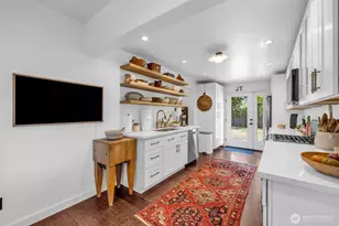 14332 Phinney Ave N, Seattle, WA 98133 - Photo 19