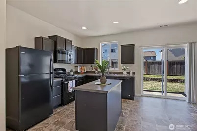 19206 18th Ave Court E, Spanaway, WA 98387 - Photo 5