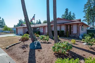 281 NW Fairhaven Dr, Oak Harbor, WA 92877 - Photo 3