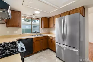 281 NW Fairhaven Dr, Oak Harbor, WA 92877 - Photo 27