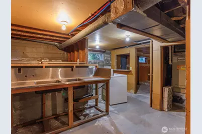 1921 41st Avenue SW, Seattle, WA 98116 - Photo 37