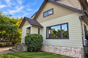 1921 41st Ave SW, Seattle, WA 98116 - Photo 3