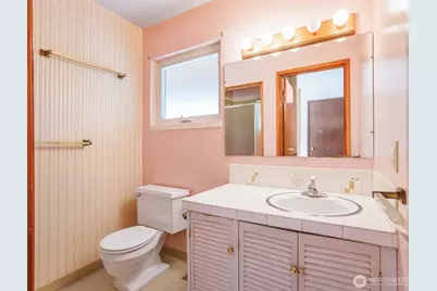 1921 41st Avenue SW, Seattle, WA 98116 - Photo 19