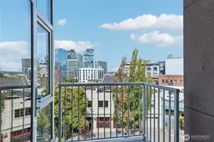 303 E Pike St, Seattle, WA 98122 - Photo 21