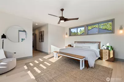 3420 33rd Avenue W, Seattle, WA 98199 - Photo 29