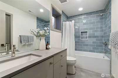3420 33rd Avenue W, Seattle, WA 98199 - Photo 33