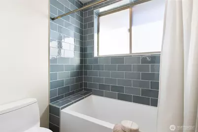 3420 33rd Avenue W, Seattle, WA 98199 - Photo 23