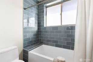 3420 33rd Ave W, Seattle, WA 98199 - Photo 23