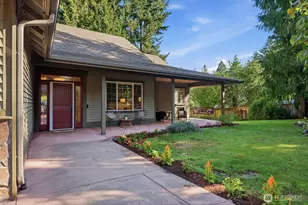 17006 37th Ave NE, Lake Forest Park, WA 98155 - Photo 3