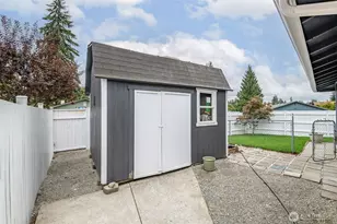 11811 SE 318th Pl, Auburn, WA 98092 - Photo 9