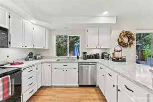 20819 118th St E, Bonney Lake, WA 98391 - Photo 9