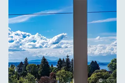 5953 California Avenue SW #2C, Seattle, WA 98136 - Photo 5