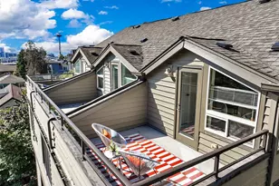 1512 Taylor Ave N, Seattle, WA 98109 - Photo 13