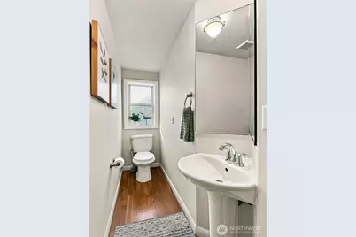 1512 Taylor Avenue N #C, Seattle, WA 98109 - Photo 7