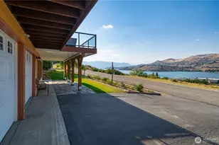 621 Mountain View Dr, Chelan, WA 98816 - Photo 33