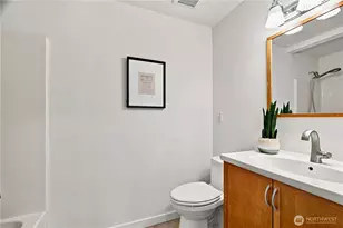 21205 NE 60th Pl, Redmond, WA 98053 - Photo 17