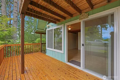 720 E Creekside Drive, Belfair, WA 98528 - Photo 9