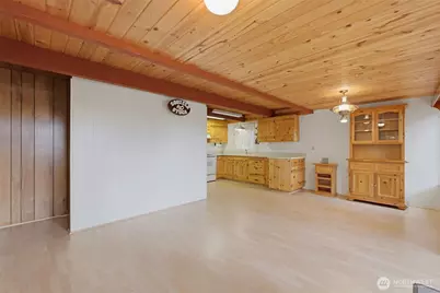 720 E Creekside Drive, Belfair, WA 98528 - Photo 13