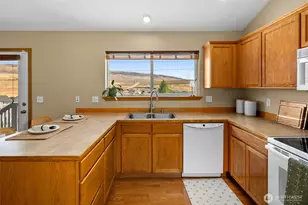 2502 Harvester Loop, East Wenatchee, WA 98802 - Photo 13