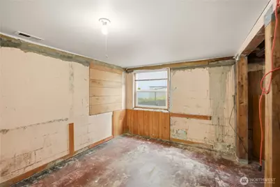 8914 30th Avenue NW, Seattle, WA 98117 - Photo 29