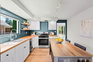 7412 S 8th St, Tacoma, WA 98465 - Photo 9