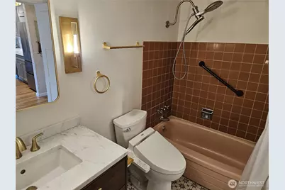919 2nd Avenue W #407, Seattle, WA 98119 - Photo 13