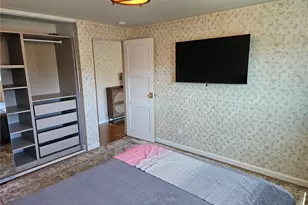 919 2nd Ave W, Seattle, WA 98119 - Photo 11