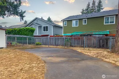 17825 111th Avenue SE, Renton, WA 98055 - Photo 29