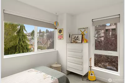 1829 11 Avenue W #D, Seattle, WA 98119 - Photo 15