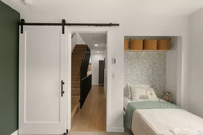 1829 11 Avenue W #D, Seattle, WA 98119 - Photo 13
