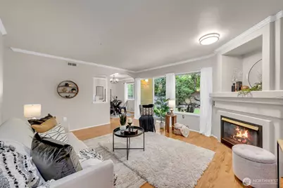 25235 SE Klahanie Boulevard #N102, Sammamish, WA 98029 - Photo 3