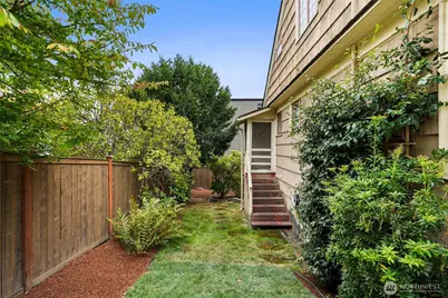 9917 NE 190th Street, Bothell, WA 98011 - Photo 19