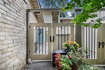 6530 NE 171st Place, Kenmore, WA 98028 - Photo 5