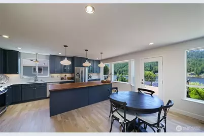 1320 Moore Street, Sedro Woolley, WA 98284 - Photo 13